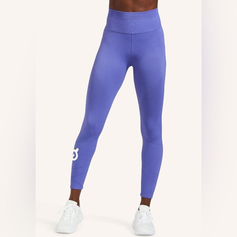 NUX Peloton Seamless Shapeshifter Leggings in Black.